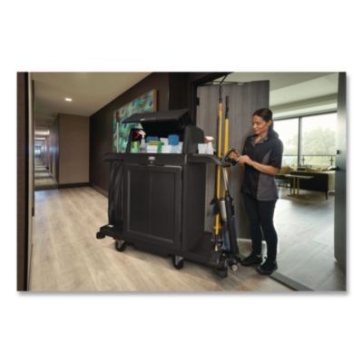 Vacuum Holder, For All Rubbermaid Commercial Full Size and C