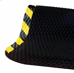 Hog Heaven Anti-Fatigue Striped Border - 5/8